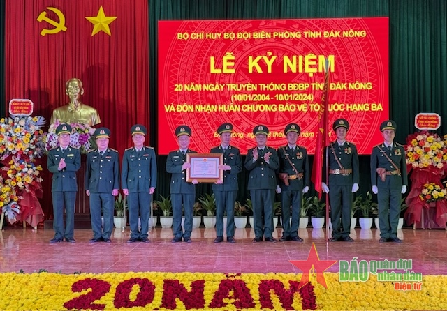 Bộ đội Biên phòng tỉnh Đắk Nông đón nhận Huân chương Bảo vệ Tổ quốc hạng Ba